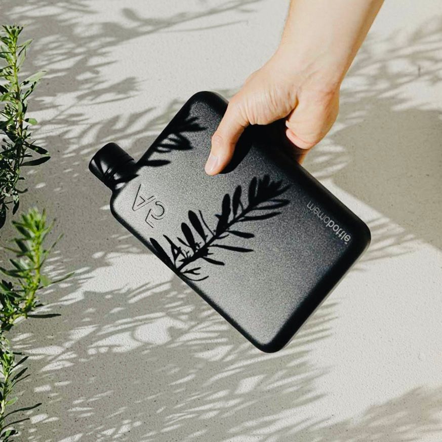 MemoBottle A5 Stainless Steel | Oscar Worthy Flat Bottle