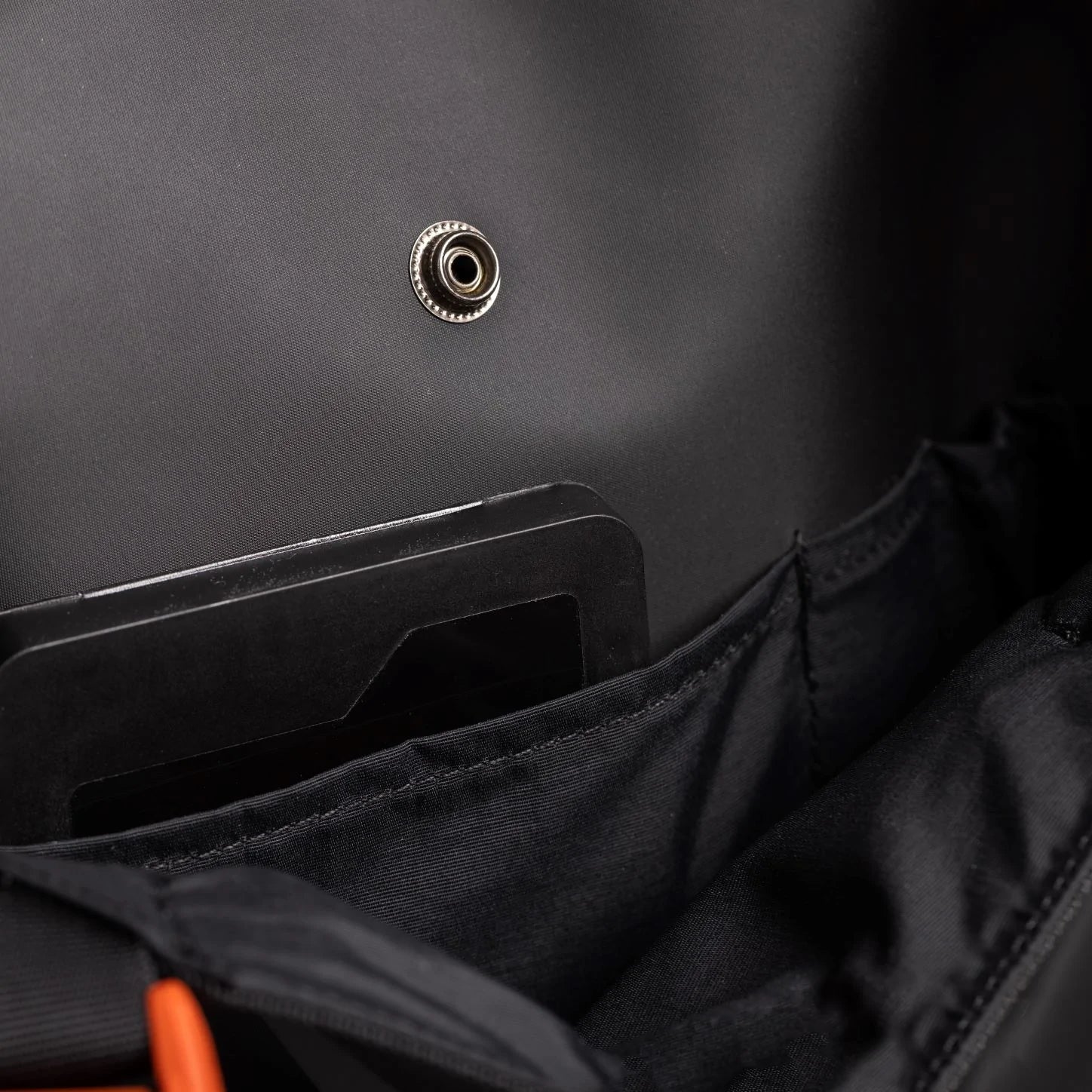 Langly Bravo Mirrorless Shoulder Bag