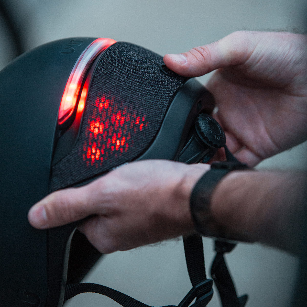 The Faro by Unit 1 – World&#39;s Coolest Biking Helmet