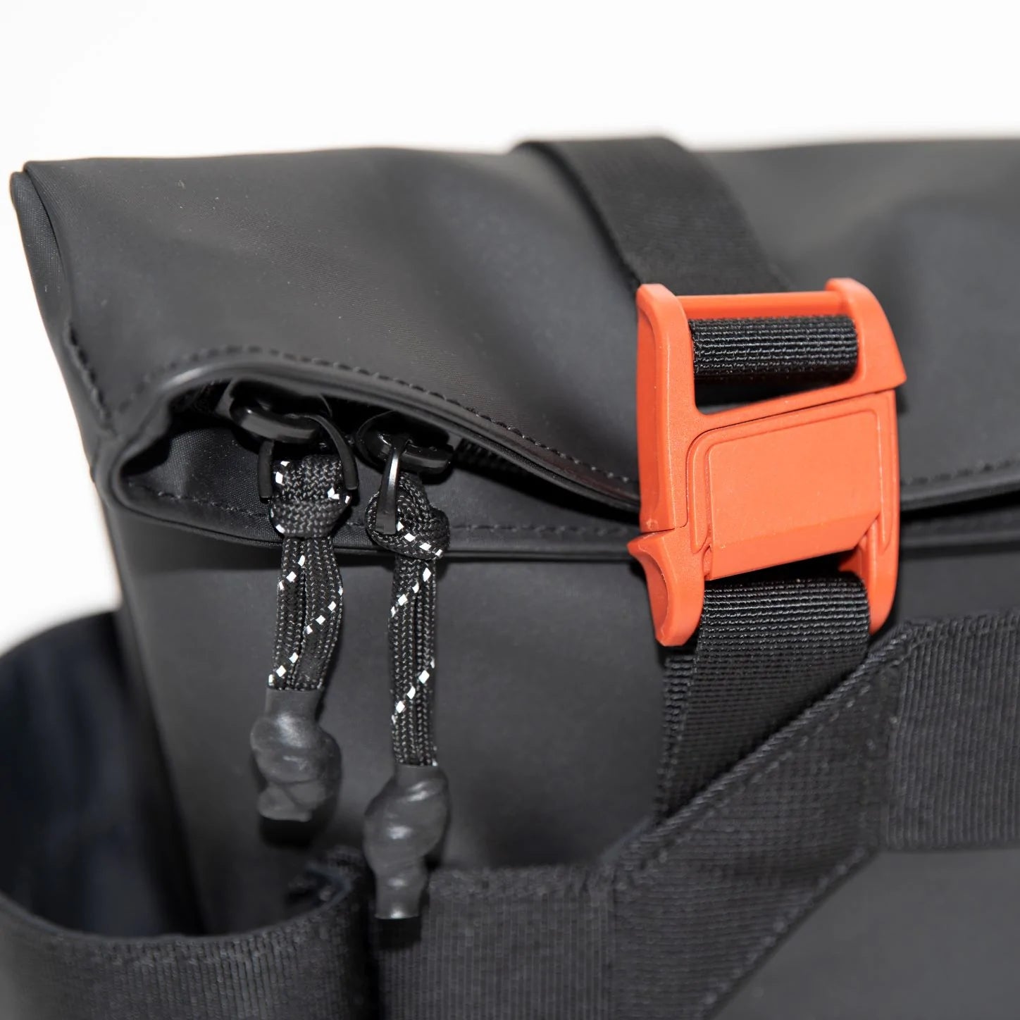 Langly Bravo Mirrorless Shoulder Bag