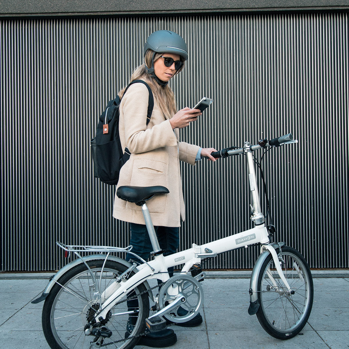 The Faro by Unit 1 – World&#39;s Coolest Biking Helmet