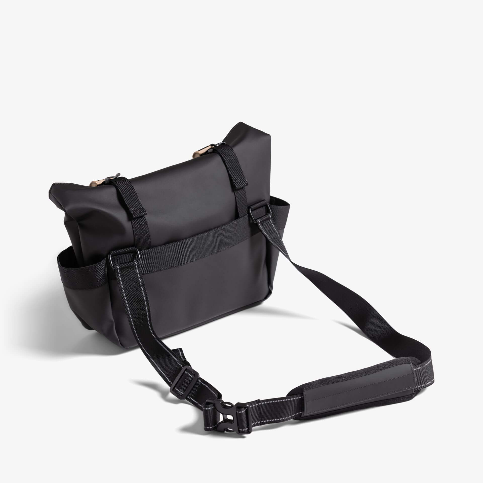 Langly Bravo Mirrorless Shoulder Bag