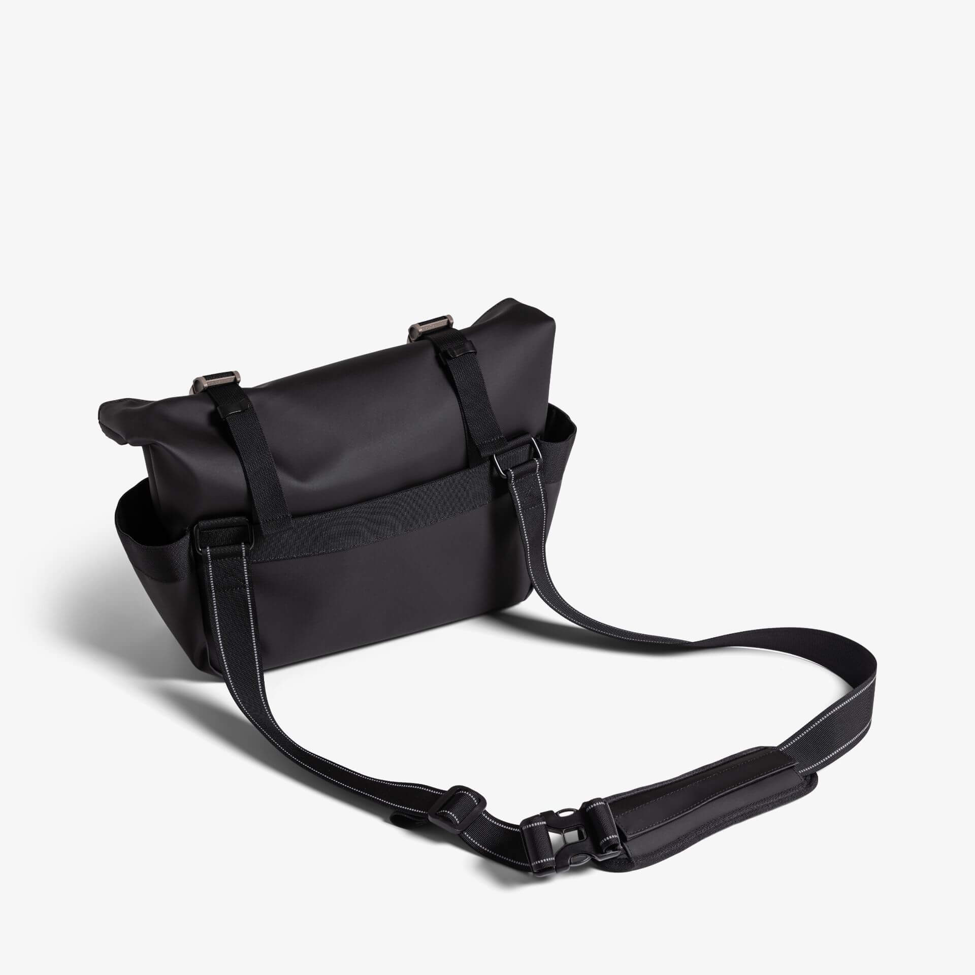 Langly Bravo Mirrorless Shoulder Bag