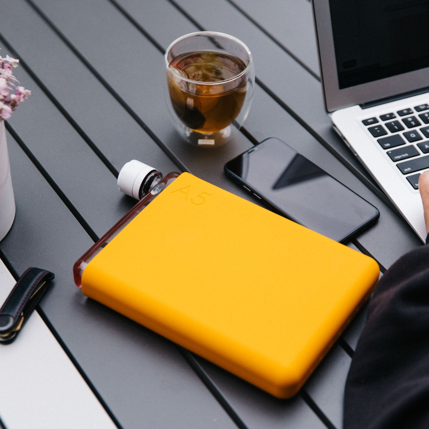 SLIM Silicone Sleeve | memobottle